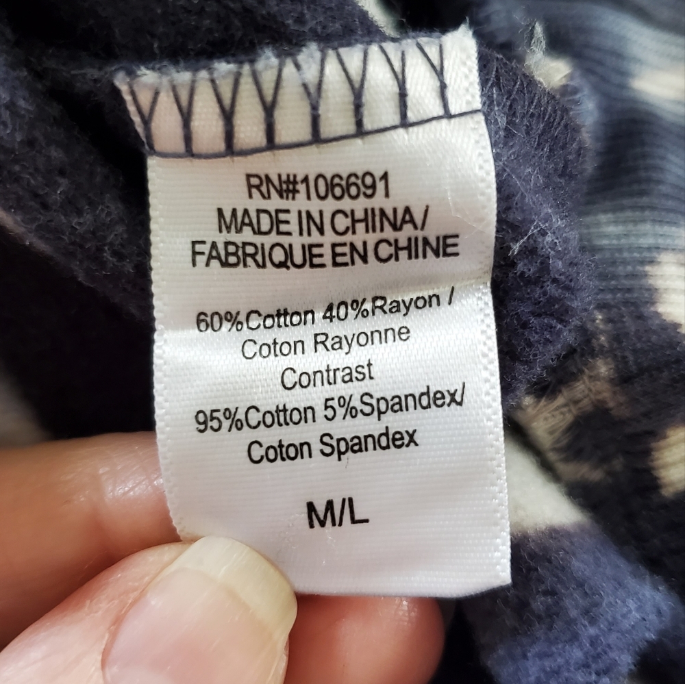 *NWT* YFB Tie Dye Hoodie - Picture 7 of 7